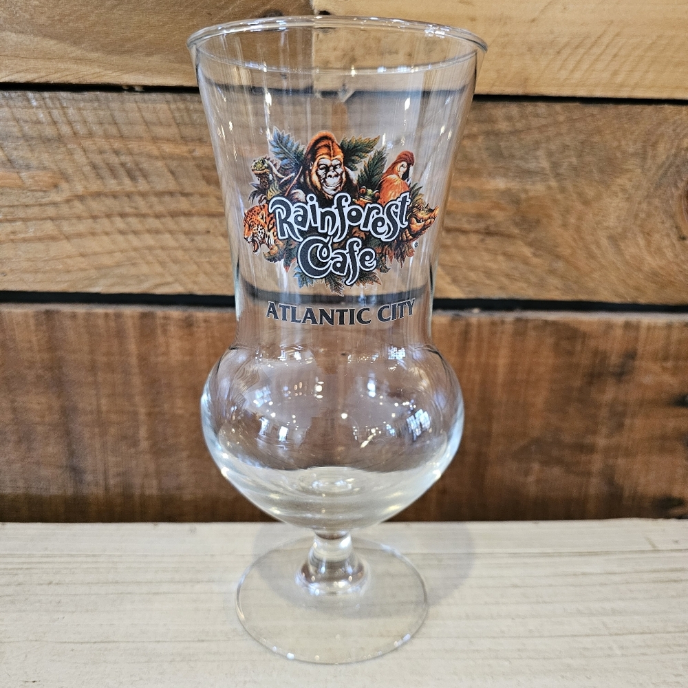 NWOT Rainforest Cafe Atlantic City Hurricane/Frozen Drink Glass